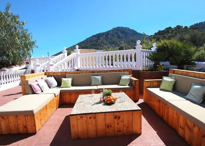 Tess Fleury Villa Alhaurín de la Torre